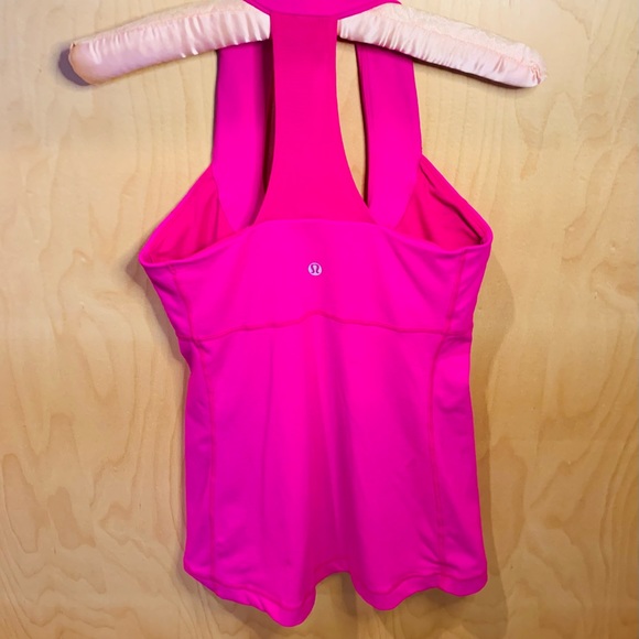Lululemon Scoop Neck Tank - Picture 4 of 8